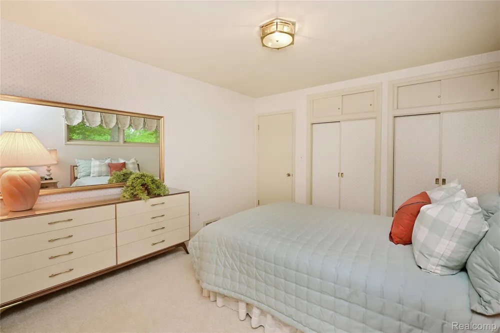 3310 Dogwood Court Bloomfield Hills City, MI 48304