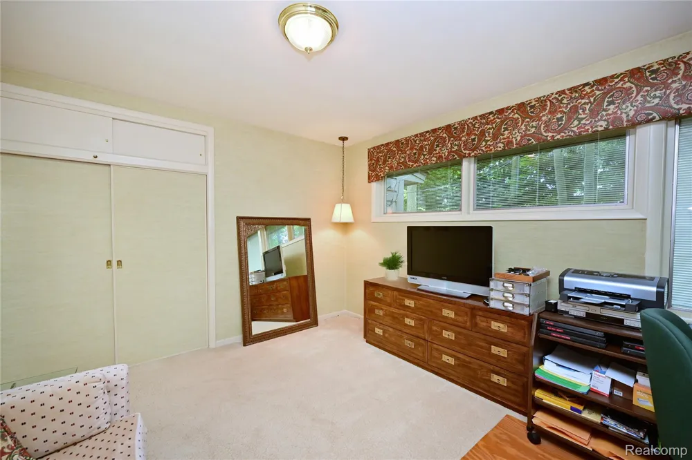 3310 Dogwood Court Bloomfield Hills City, MI 48304