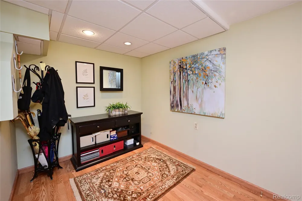 3310 Dogwood Court Bloomfield Hills City, MI 48304