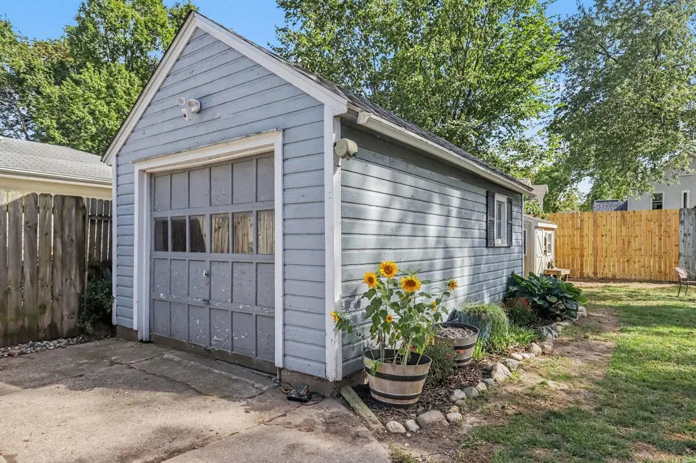 1320 Sheridan Drive Kalamazoo City, MI 49001