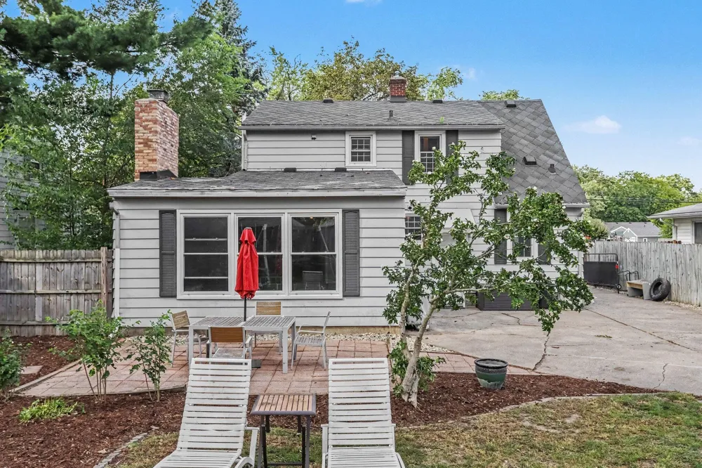 1320 Sheridan Drive Kalamazoo City, MI 49001