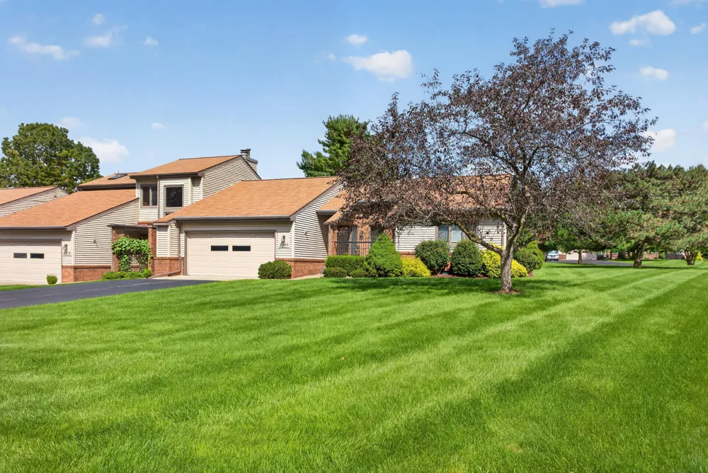 2880 S Wood Dale Drive Summit Township, MI 49203