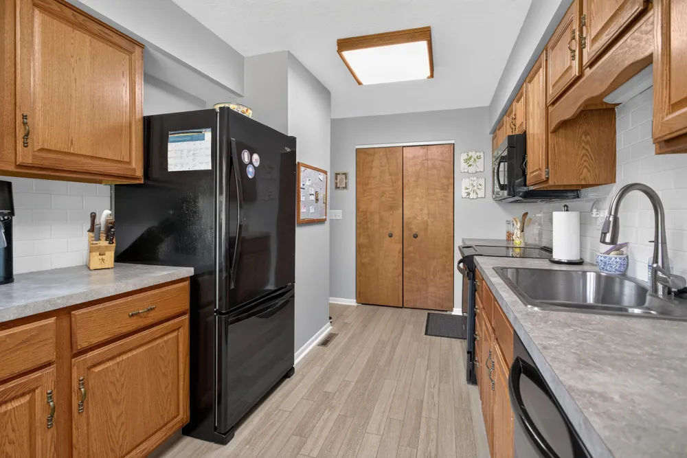 2880 S Wood Dale Drive Summit Township, MI 49203