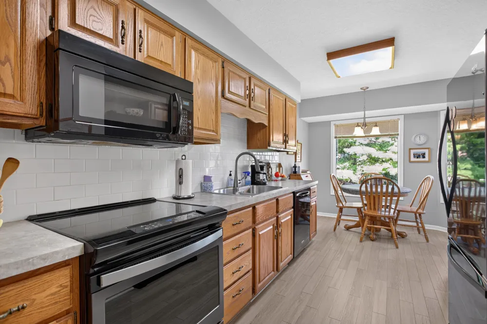 2880 S Wood Dale Drive Summit Township, MI 49203