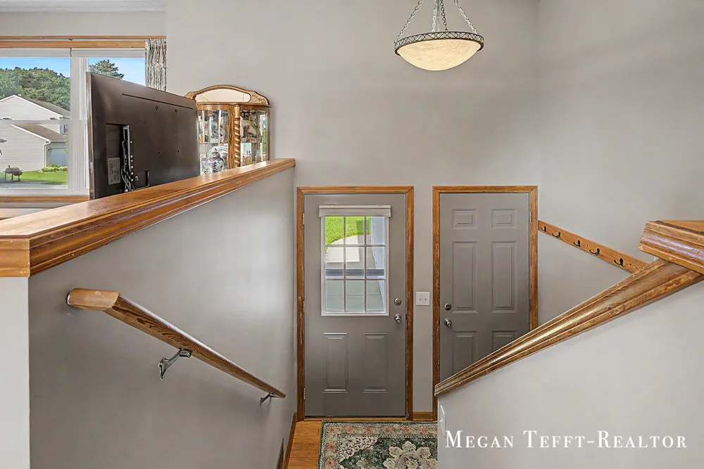 6230 Belmont Farms NE Plainfield Charter Township, MI 49306