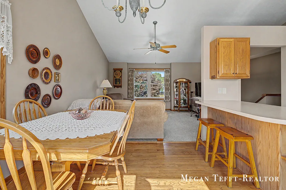 6230 Belmont Farms NE Plainfield Charter Township, MI 49306