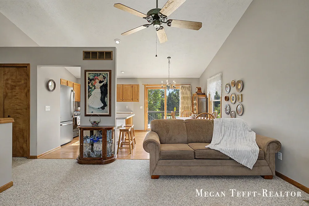6230 Belmont Farms NE Plainfield Charter Township, MI 49306