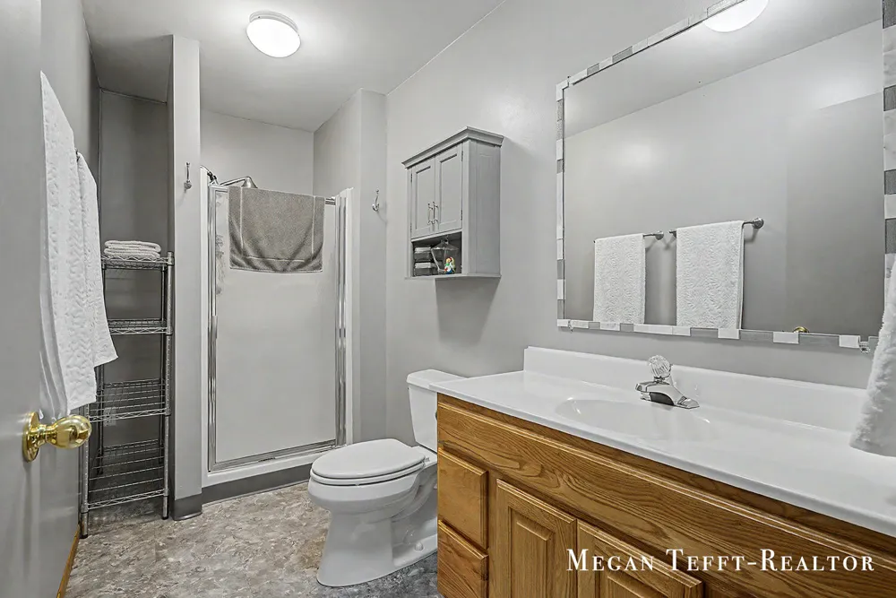 6230 Belmont Farms NE Plainfield Charter Township, MI 49306