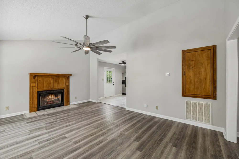 2649 Dotsonville Rd Clarksville, TN 37042