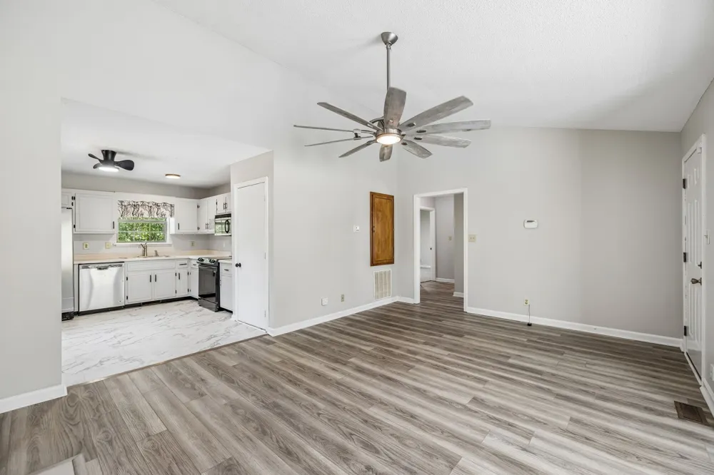 2649 Dotsonville Rd Clarksville, TN 37042