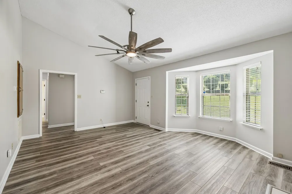 2649 Dotsonville Rd Clarksville, TN 37042