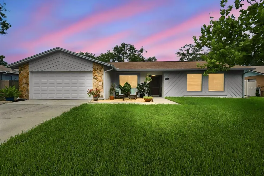 3721 SAND PEBBLE DRIVE Valrico, FL 33596