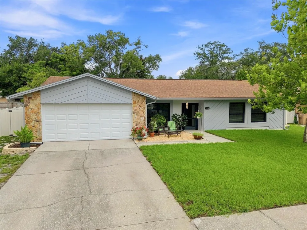 3721 SAND PEBBLE DRIVE Valrico, FL 33596