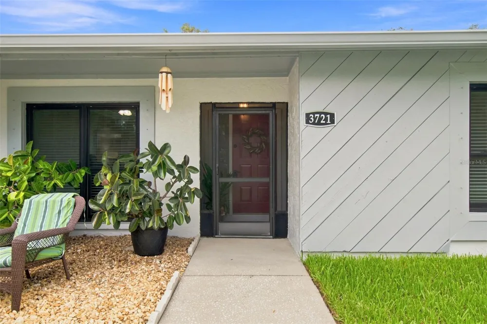 3721 SAND PEBBLE DRIVE Valrico, FL 33596