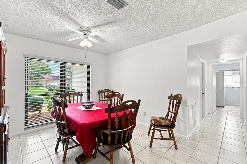 3721 SAND PEBBLE DRIVE Valrico, FL 33596