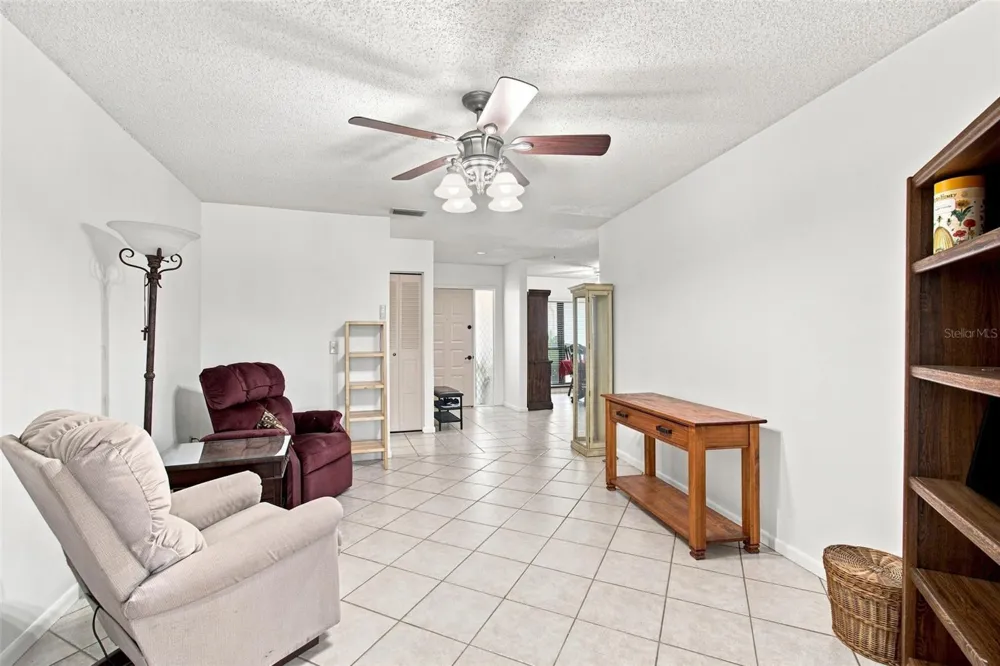 3721 SAND PEBBLE DRIVE Valrico, FL 33596