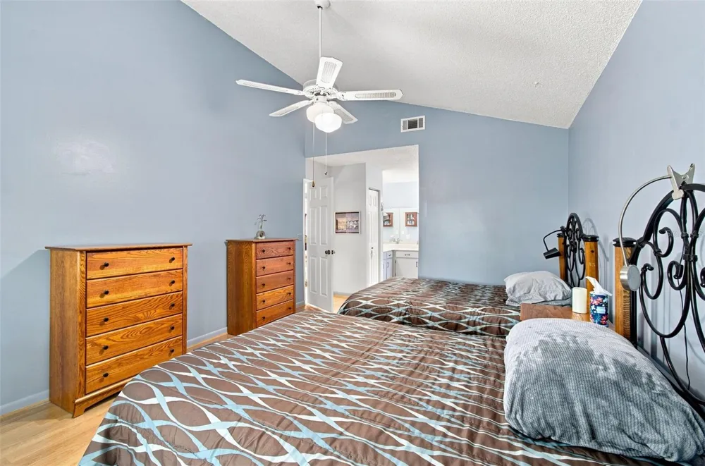 3721 SAND PEBBLE DRIVE Valrico, FL 33596