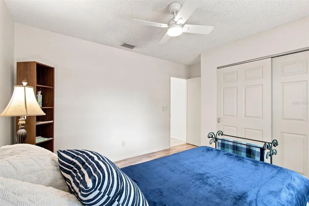 3721 SAND PEBBLE DRIVE Valrico, FL 33596