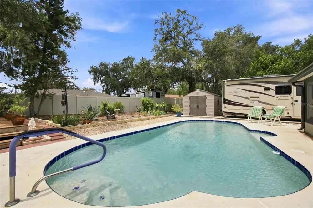 3721 SAND PEBBLE DRIVE Valrico, FL 33596
