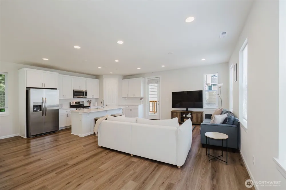 6480 Halyard Circle SE Port Orchard, WA 98367
