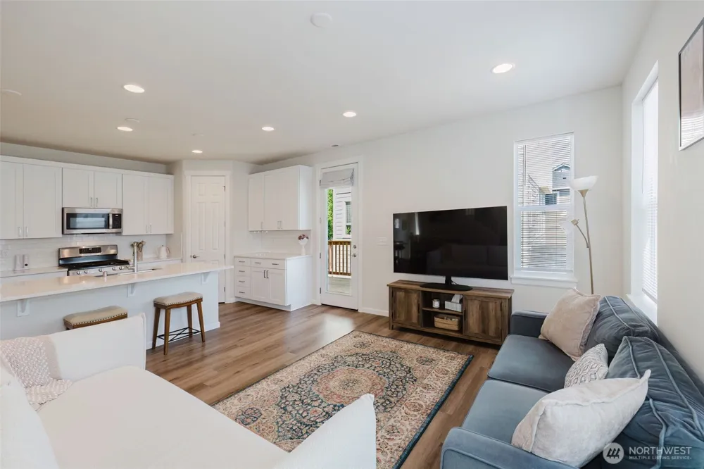6480 Halyard Circle SE Port Orchard, WA 98367