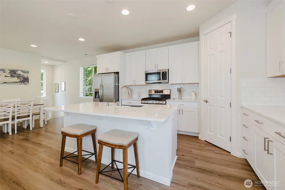 6480 Halyard Circle SE Port Orchard, WA 98367