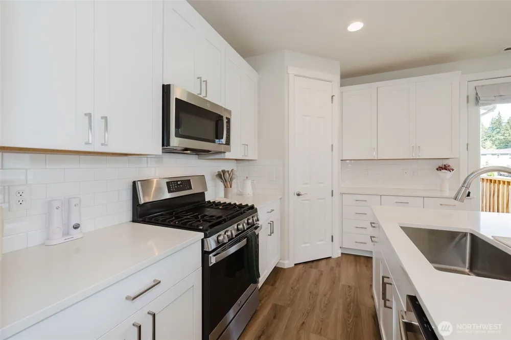 6480 Halyard Circle SE Port Orchard, WA 98367