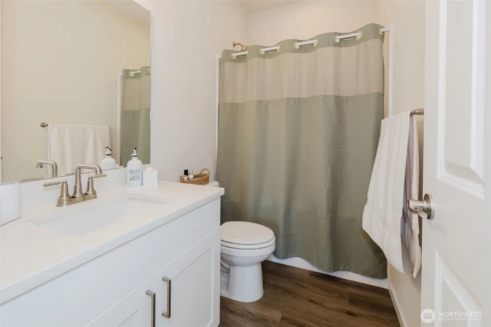 6480 Halyard Circle SE Port Orchard, WA 98367