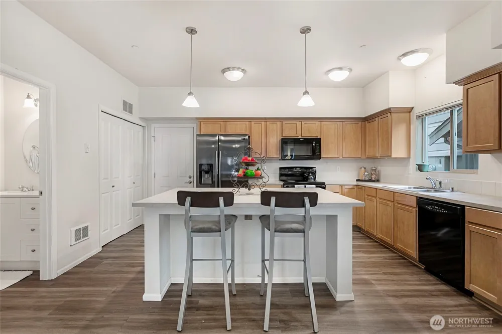 351 Tremont Avenue #102 Bellingham, WA 98226