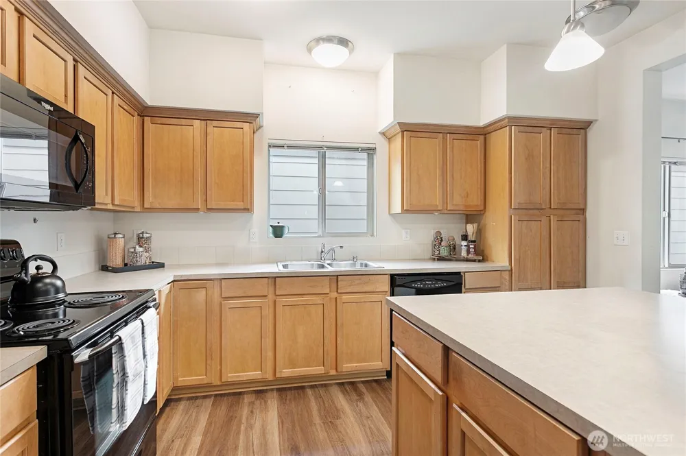 351 Tremont Avenue #102 Bellingham, WA 98226