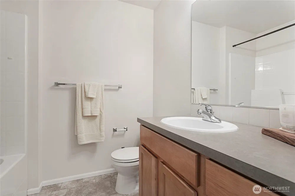 351 Tremont Avenue #102 Bellingham, WA 98226