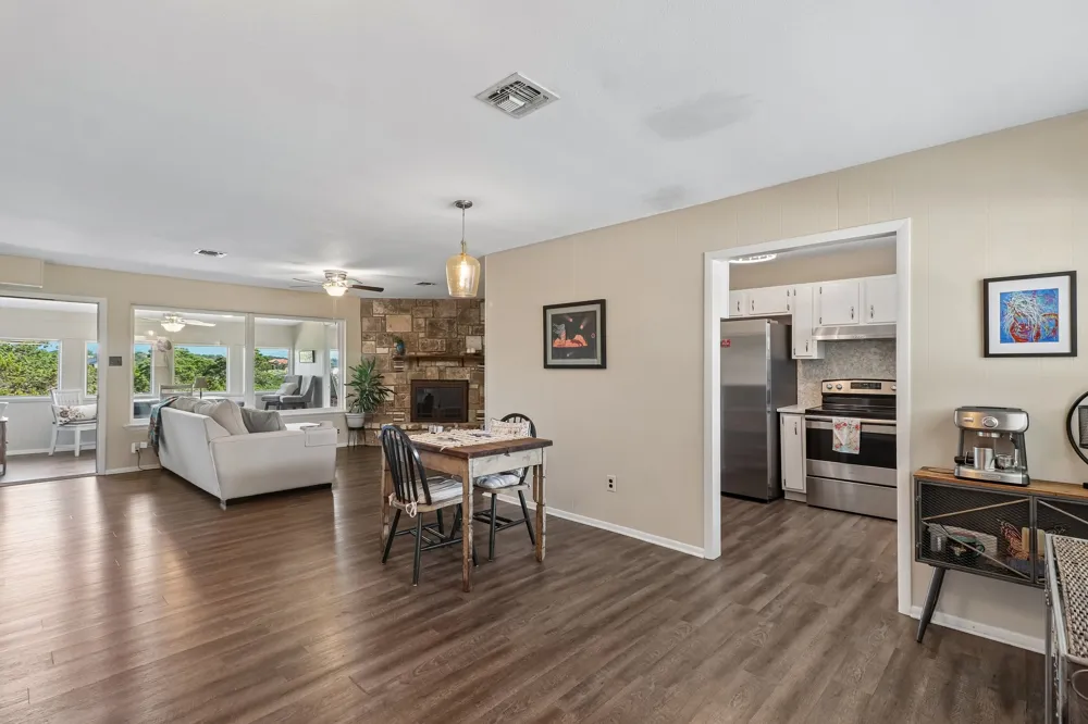 115 Village Drive Kerrville, TX 78028