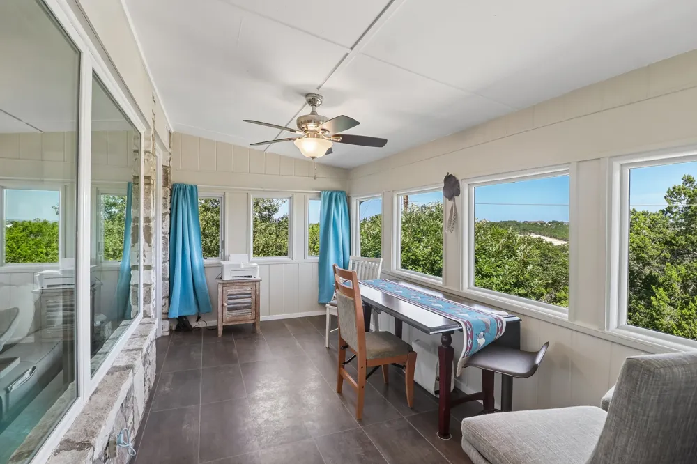 115 Village Drive Kerrville, TX 78028
