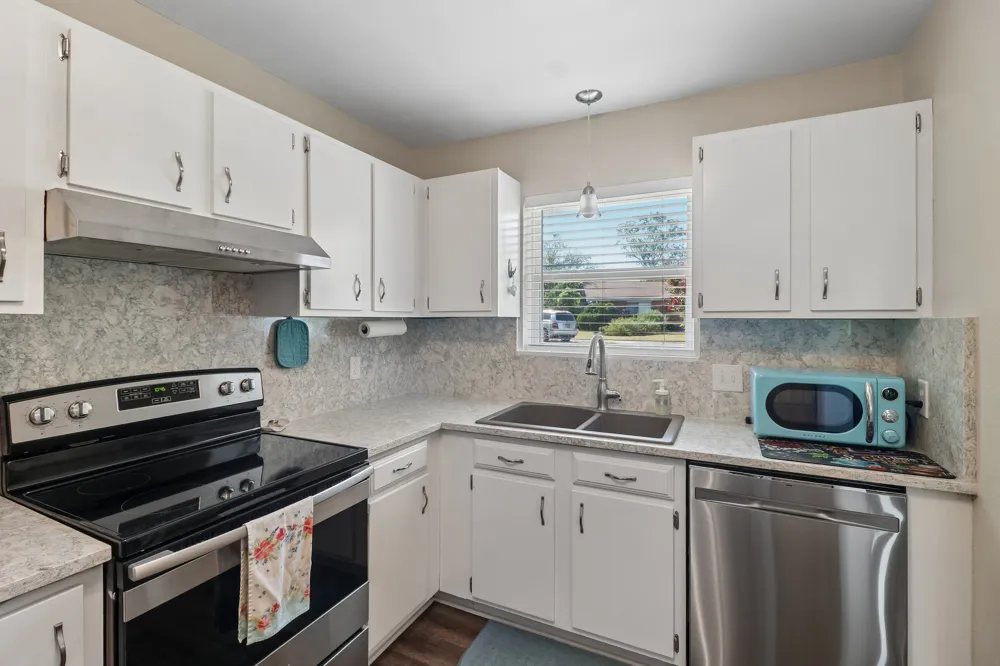115 Village Drive Kerrville, TX 78028