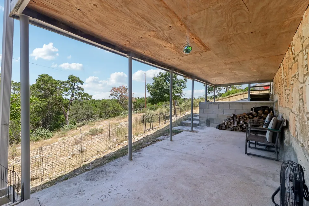 115 Village Drive Kerrville, TX 78028