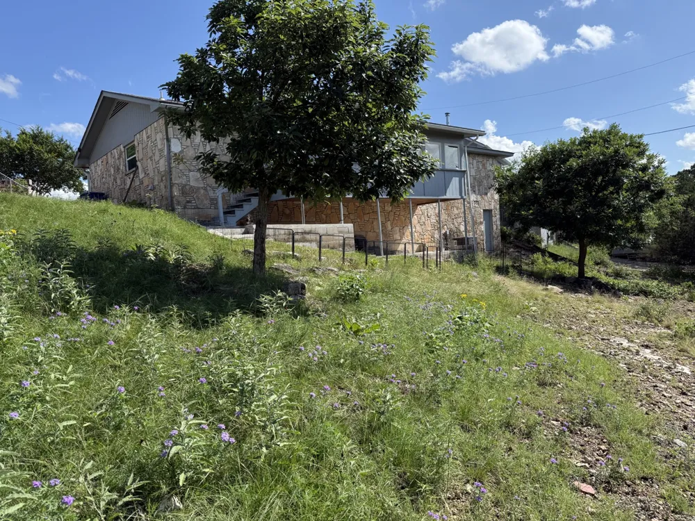 115 Village Drive Kerrville, TX 78028