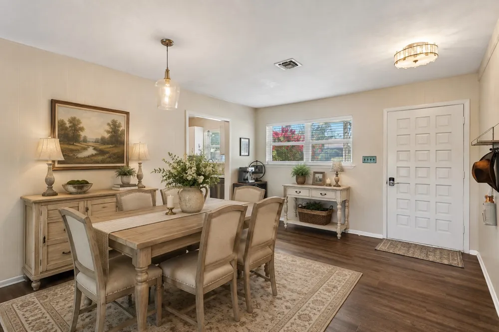 115 Village Drive Kerrville, TX 78028