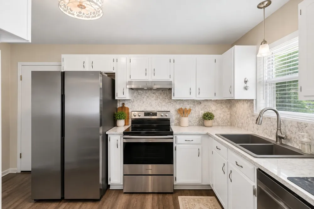 115 Village Drive Kerrville, TX 78028