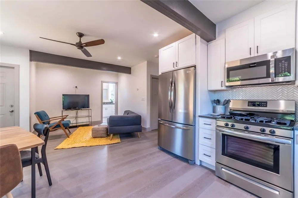 3007 E 14 1/2 STREET #Unit B Austin, TX 78702