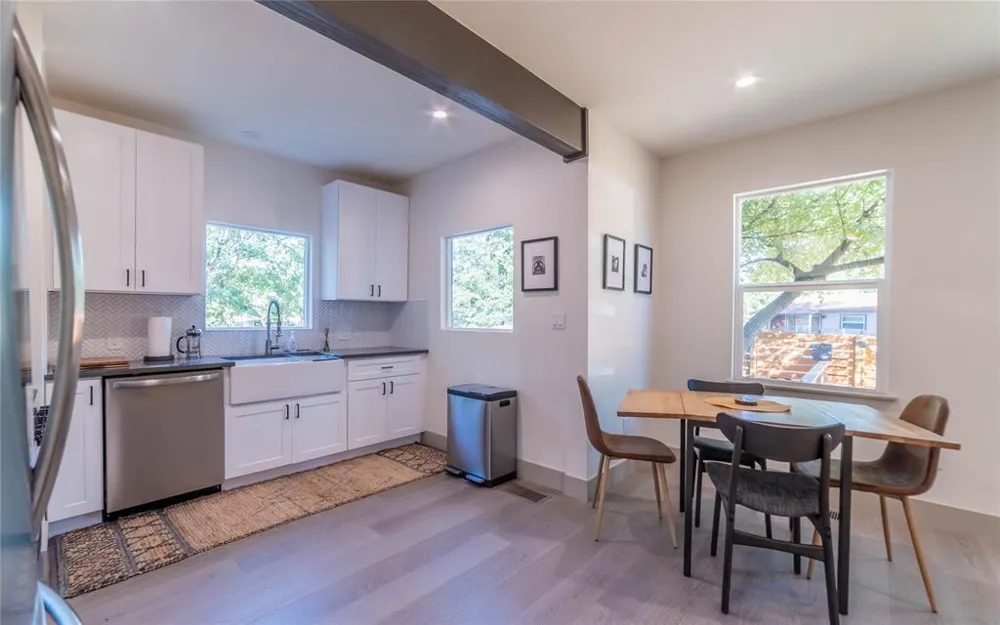 3007 E 14 1/2 STREET #Unit B Austin, TX 78702