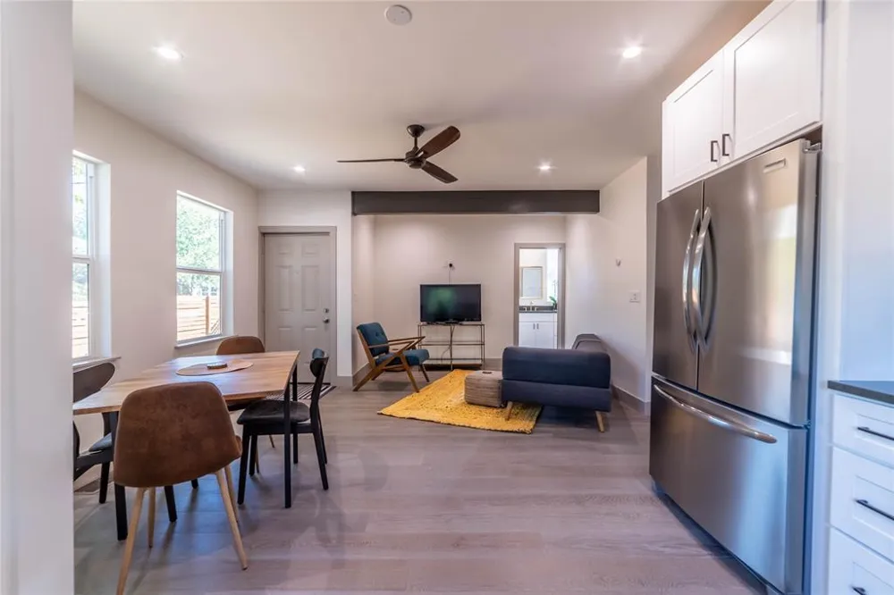 3007 E 14 1/2 STREET #Unit B Austin, TX 78702