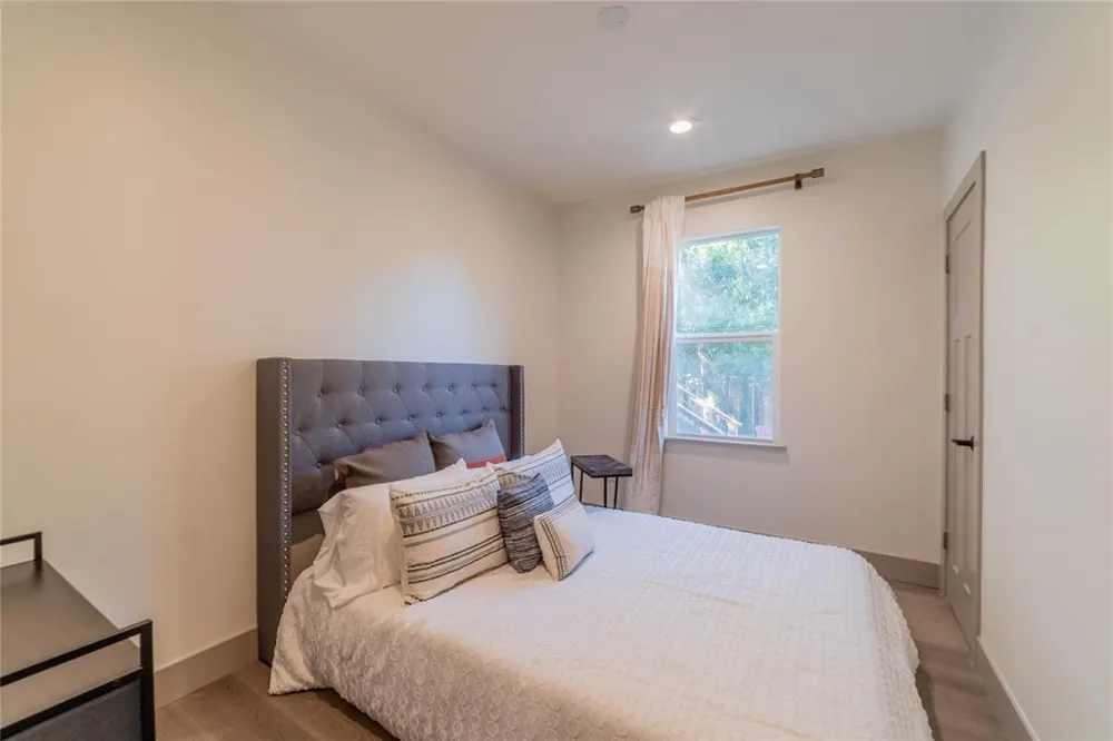 3007 E 14 1/2 STREET #Unit B Austin, TX 78702