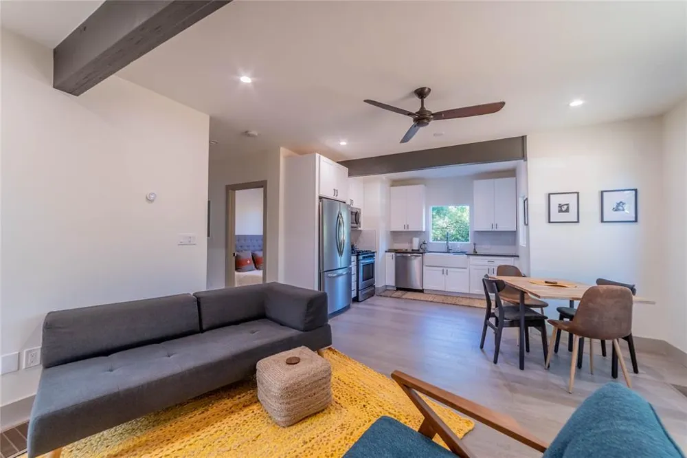 3007 E 14 1/2 STREET #Unit B Austin, TX 78702