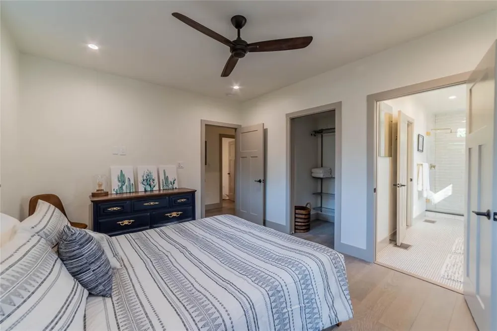 3007 E 14 1/2 STREET #Unit B Austin, TX 78702