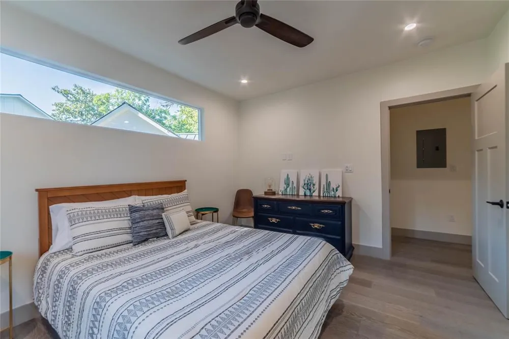 3007 E 14 1/2 STREET #Unit B Austin, TX 78702
