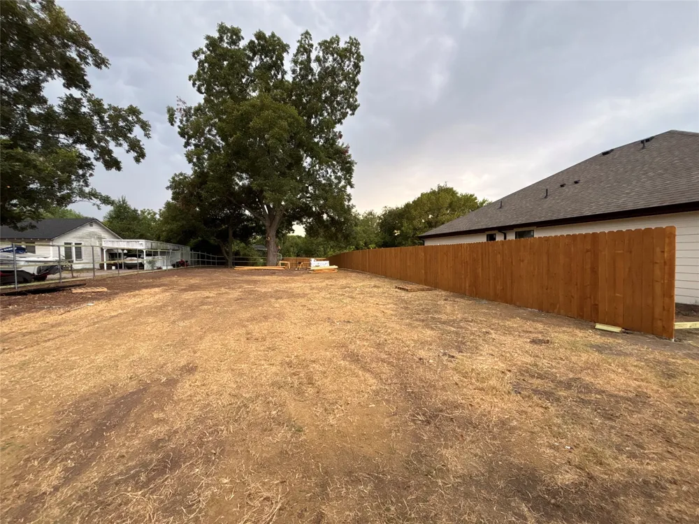 602 33RD STREET Corsicana, TX 75110