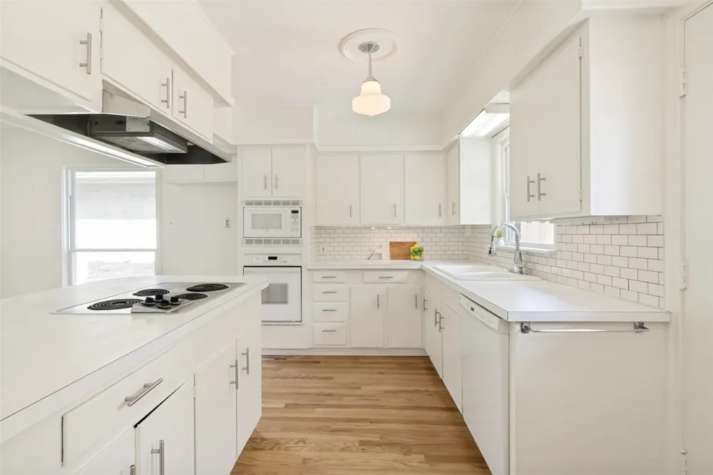 6109 Ellsworth Avenue Dallas, TX 75214