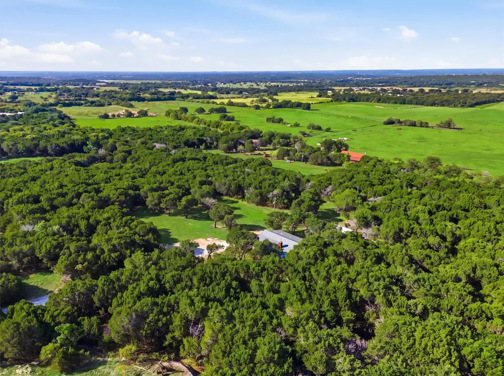 1136 County Road 306b Rainbow, TX 76077
