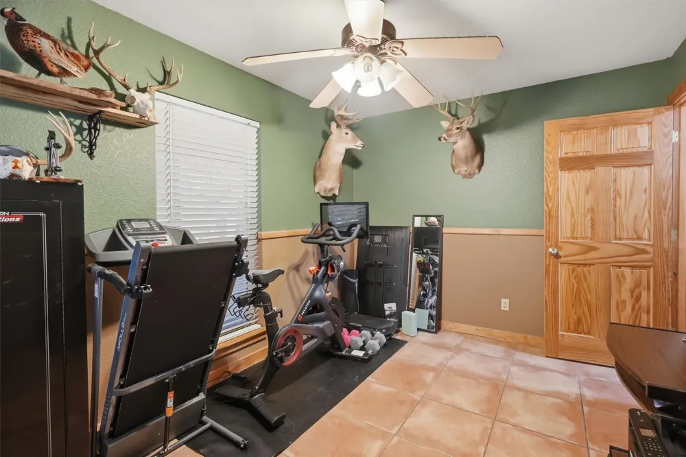 1136 County Road 306b Rainbow, TX 76077