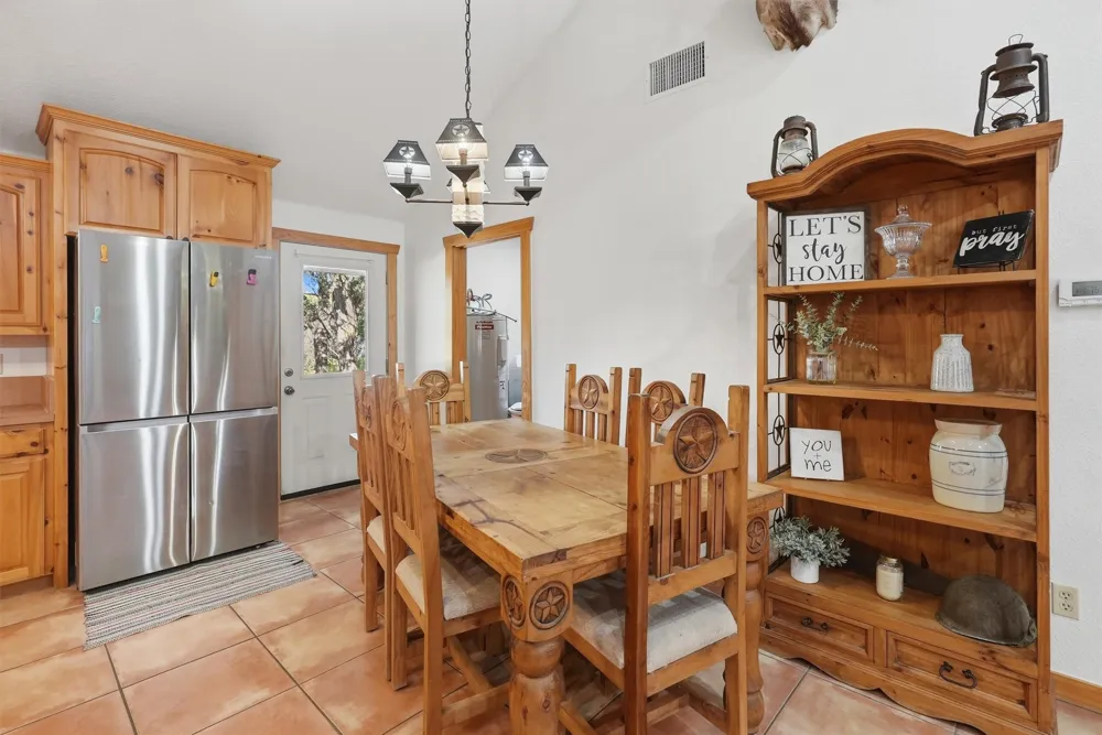1136 County Road 306b Rainbow, TX 76077